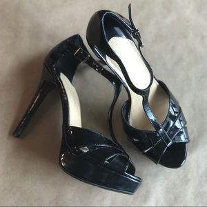 Gianni Bini Black Patent Leather T-strap Heels